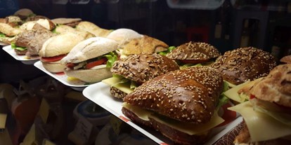 vegetarisch vegan essen gehen - Preisniveau: Standard Küche - Berlin-Stadt - Lecker Belegtes für ein gemütliches Frühstück bei uns im Bistro oder auch für unterwegs - Ökotussi - Naturkost, Kaffeekultur & Lebensfreude