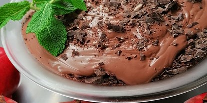 vegetarisch vegan essen gehen - Anlass: Geschäftsessen - Mousse au chocolat - LadenCafé Aha GmbH