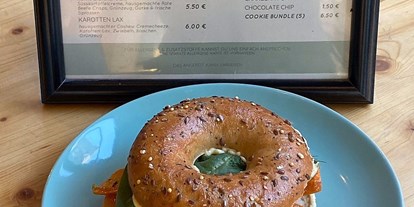 vegetarisch vegan essen gehen - Tageszeiten: Frühstück - Baden-Württemberg - KLOKKE LAX BAGEL - Klokke