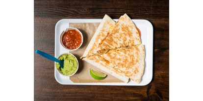 vegetarisch vegan essen gehen - Anlass: Geschäftsessen - Hessen Süd - quesadilla nr2 - Burrito Baby