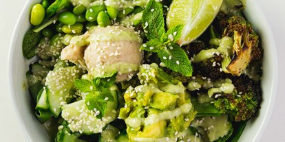 vegetarisch vegan essen gehen - Catering Ausrichtung: Catering mit veganen Speisen - Lüneburger Heide - green guatemala bowl - råbowls