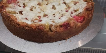 vegetarisch vegan essen gehen - Anlass: zu zweit - Nürnberg - Hausgemachte Kuchen und Torten aus unserer veganen Bäckerei - Würde und Wertschätzung