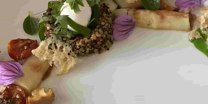 vegetarisch vegan essen gehen - Wie viel Veggie?: Restaurant mit VEGETARISCHEN Speisen - Teningen - Ziegenkäse | Quinoa | Frühlingsgemüse (vegetarisch) - Schlosscafe 