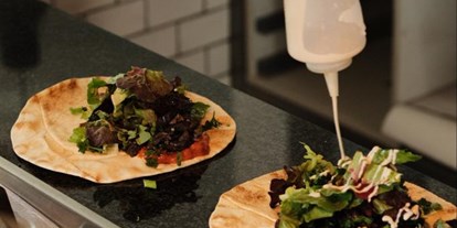 vegetarisch vegan essen gehen - Anlass: Geschäftsessen - Wrap - Café zur Krummbeere