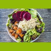 vegetarisch-vegan-kochen: Vegane Kartoffelpuffer Salat Bowl