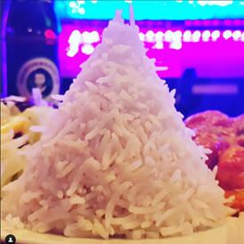 vegetarisches veganes Restaurant: rice uP! Für unseren Basmati-Reisberg sind wir bekannt. Wie kriegen wir das nur hin? ;) - café tschüsch