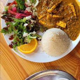 vegetarisches veganes Restaurant: Der indische Klassiker: Palak Paneer #Spinatliebe - café tschüsch