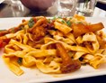 vegetarisches veganes Restaurant: Bandnudeln mit Pfifferlingen - La Monella