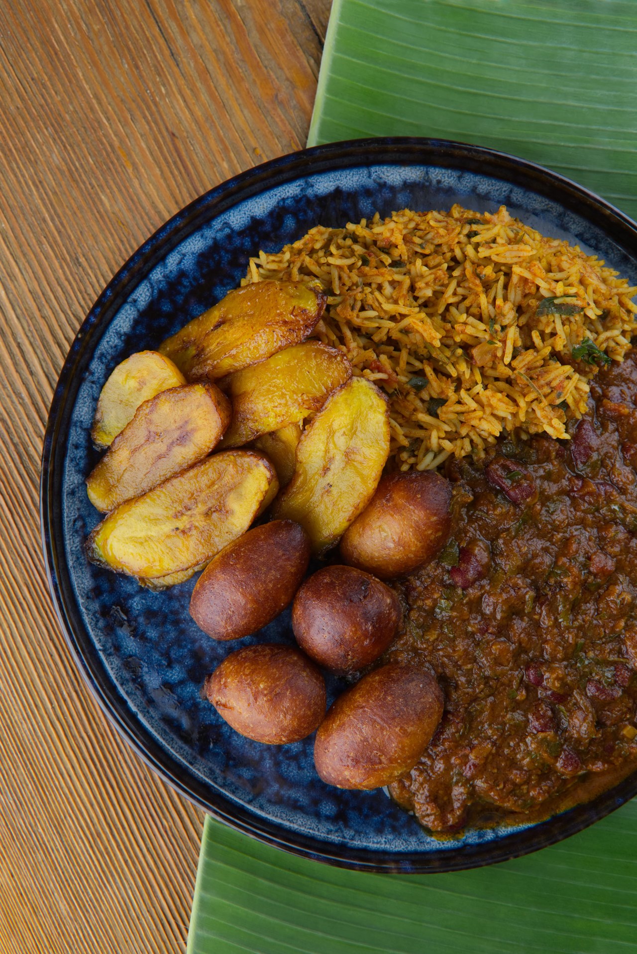Patacon Obi - Westafrikanische Speisen & Stuttgarter Flair Top vegane Gerichte Probierteller