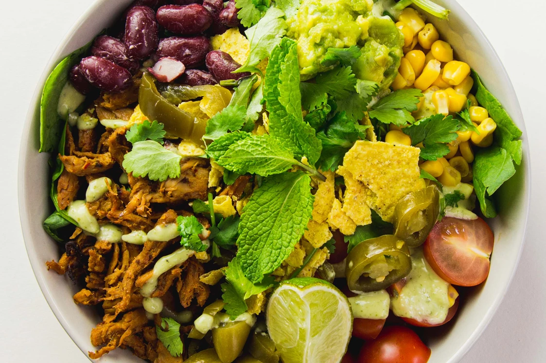 vegetarisches veganes Restaurant: mad mexicana bowl - råbowls