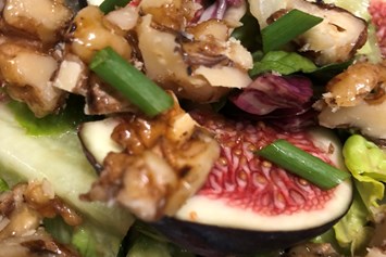 vegetarisches veganes Restaurant: Wechselnde Mittagskarte - himmelblau