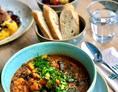 vegetarisches veganes Restaurant: Wärmende Eintöpfe & Suppen jede Woche im Vienhues DELI. Immer Vegan, immer lecker! - Vienhues DELI