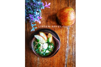 vegetarisches veganes Restaurant: Wochenspecial: Linsen-Apfel-Suppe - Rosinante