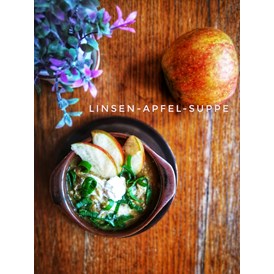 vegetarisches veganes Restaurant: Wochenspecial: Linsen-Apfel-Suppe - Rosinante