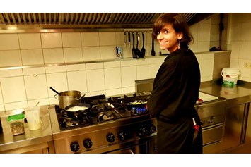vegetarisches veganes Restaurant: Lara in der Küche - Rosinante