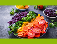 vegetarische-vegane-rezepte: Veganer bunter Regenbogensalat mit Orangen Dressing