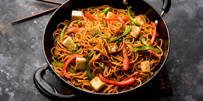 vegetarisch vegan essen gehen - Art der Küche: asiatisch - Veganes Asiatisches Curry mit Nudeln
